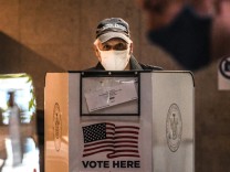 New York Begins Early Voting